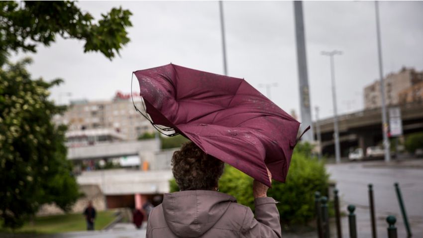 KEMMA Kiadták a figyelmeztetést újabb tomboló szélvihar és hó is érkezik