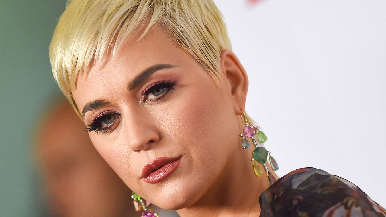 Kiderült, mennyit kell fizetni Katy Perrynek a koppintásért