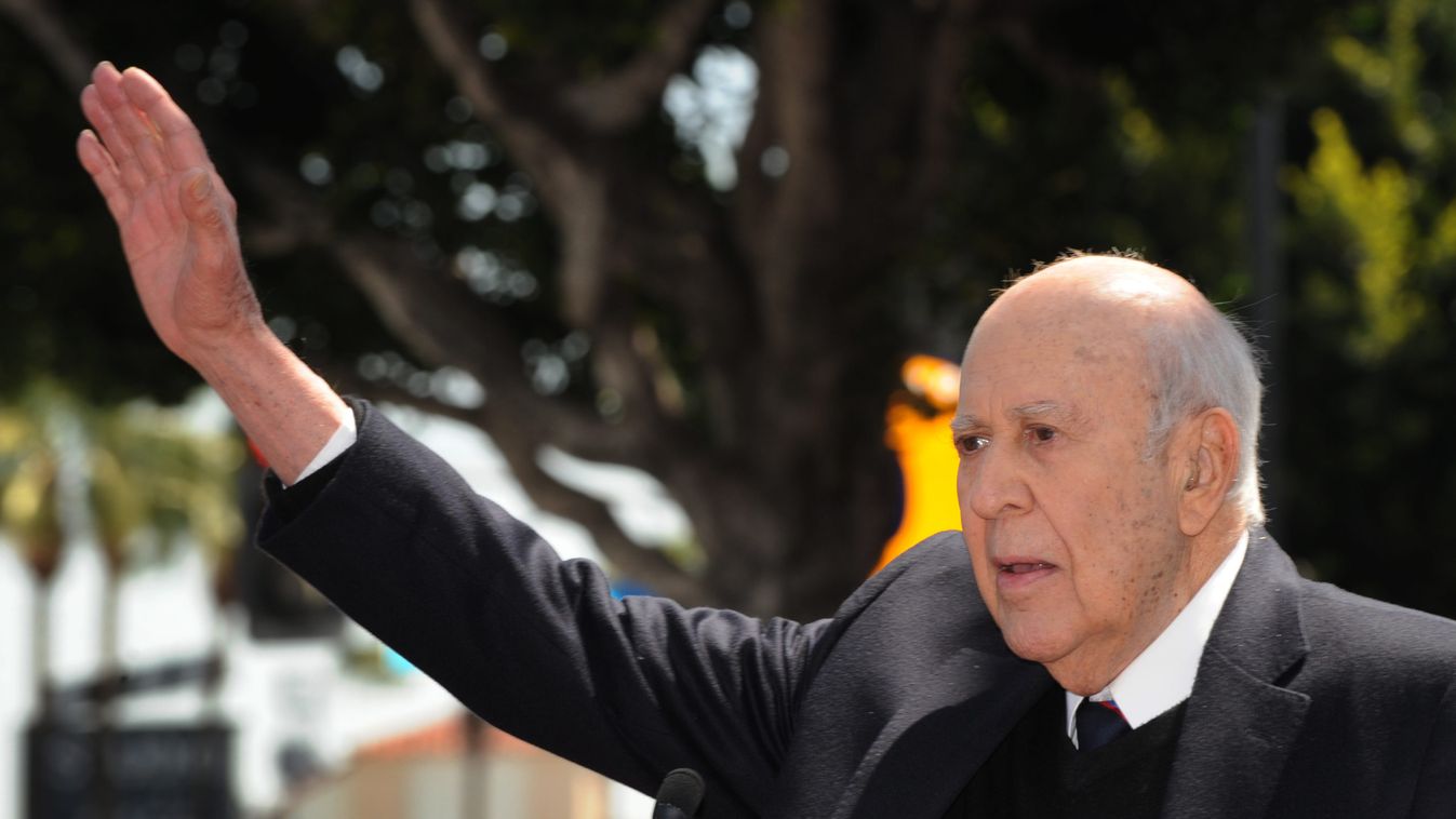 Elhunyt Carl Reiner legendás amerikai komikus, színész