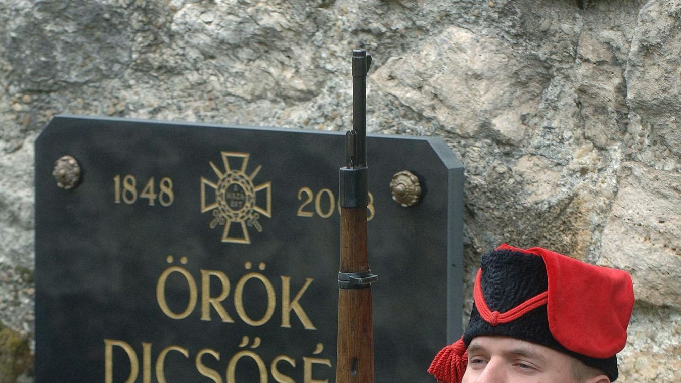 A magyar hősökre emlékezik ma az ország