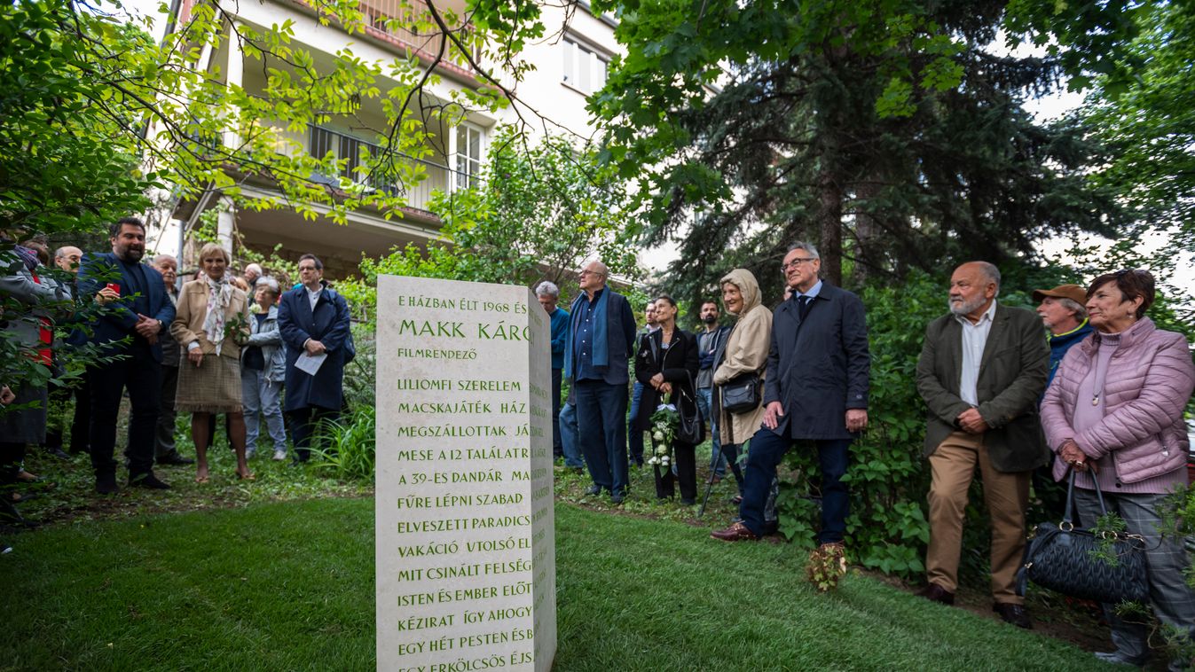 Emlékművet avattak Makk Károly filmrendezőnek