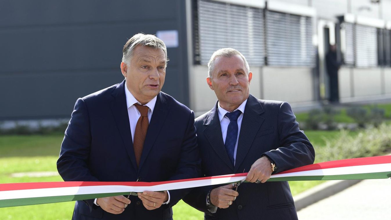 Orbán Viktor: Magyarország jövőjét az ország minden pontján írják