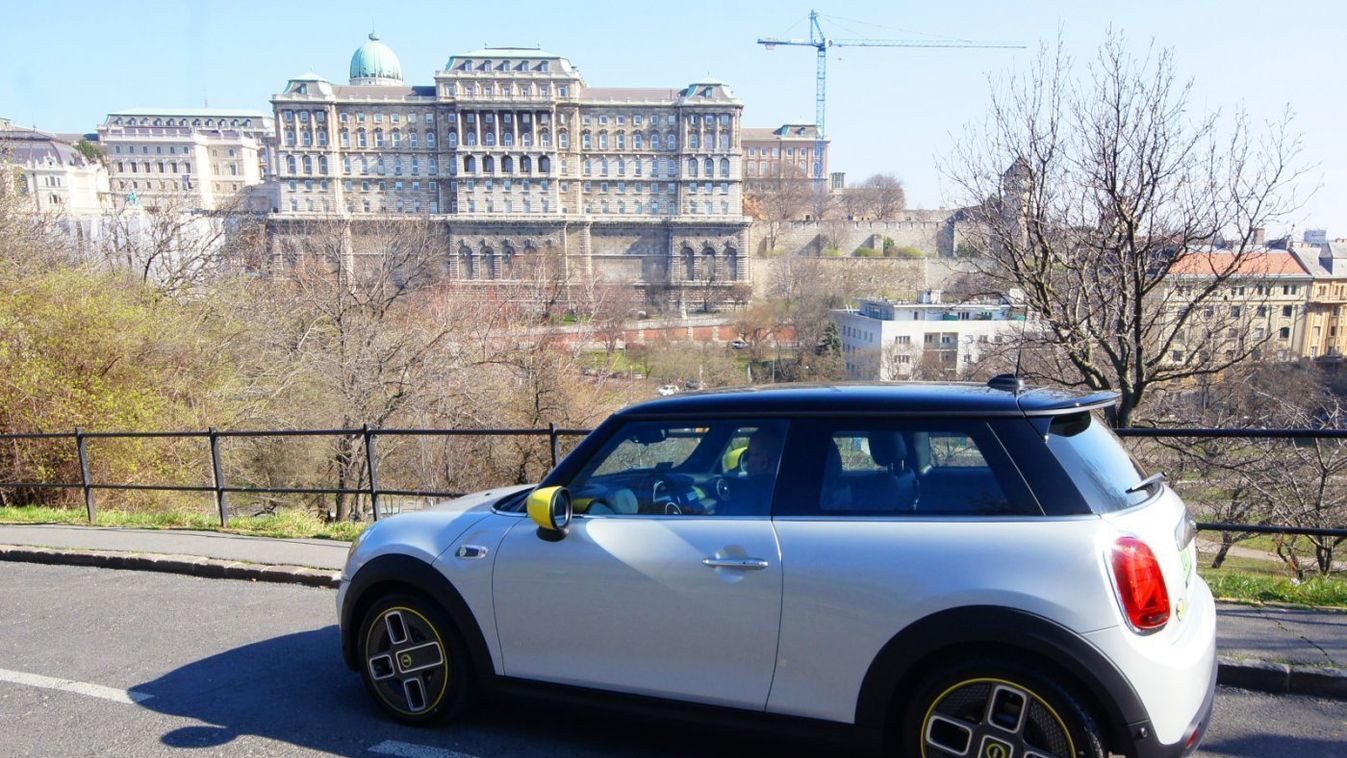 Belátta a BMW, hogy a koronavírus nem jó PR