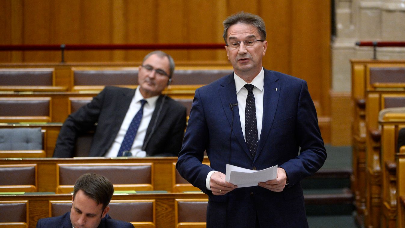 Völner Pál: háromezer bíró és kétezer ügyész bére emelkedett januártól
