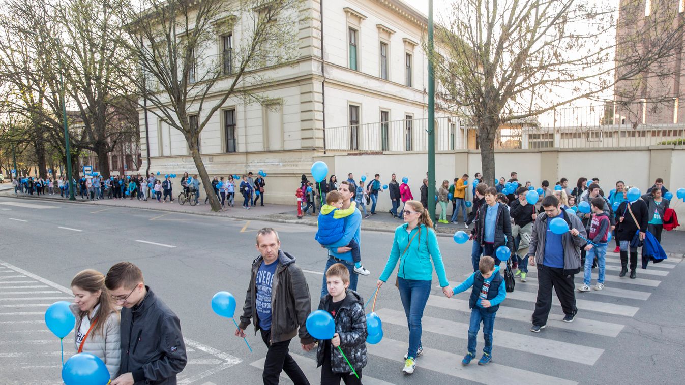 Kékbe borul az ország pénteken, az autizmus világnapján