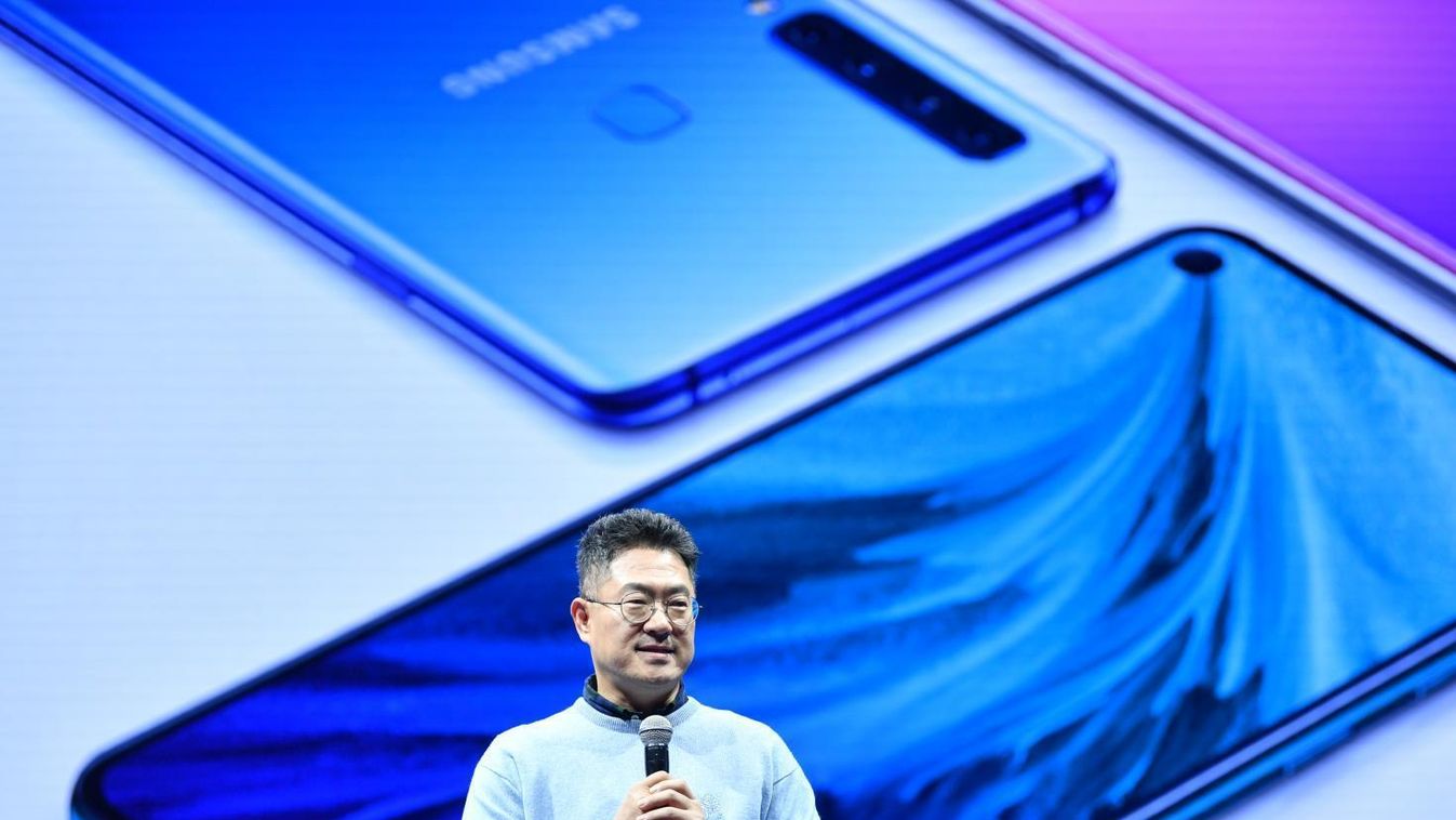 Videón látható, milyen lesz a Samsung S10 csúcsmobil