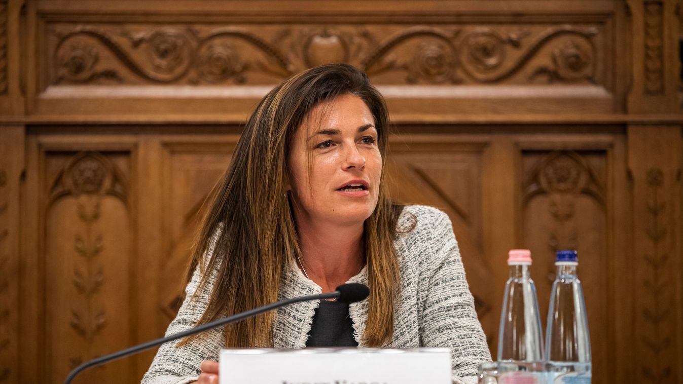 Varga Judit: egy jogszabályt először érdemes elolvasni és csak utána kritizálni