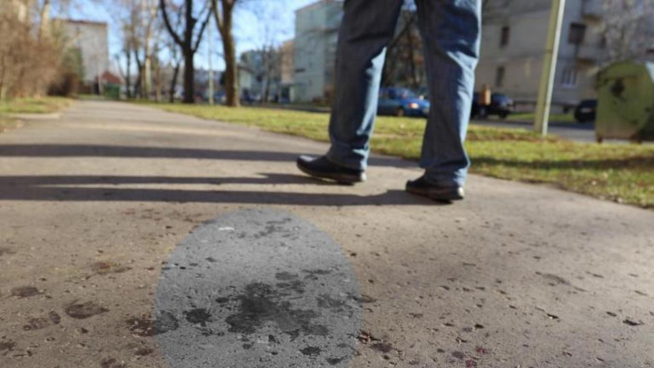 Vádemelés a férfi ellen, akinek a haverja meghalt, miután rátörtek egy karácsonyozó emberre