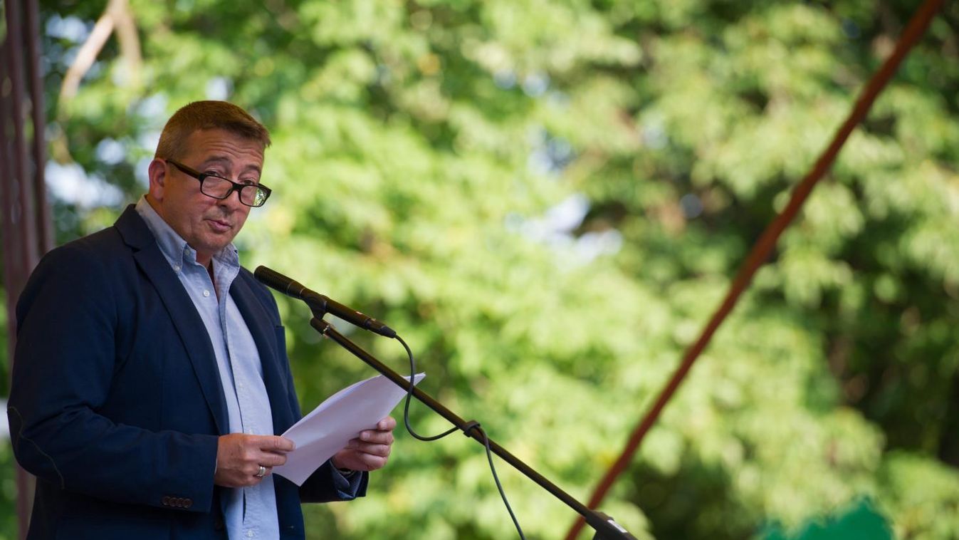 Nyugaton a vezetők is bűnsegédek a migrációban