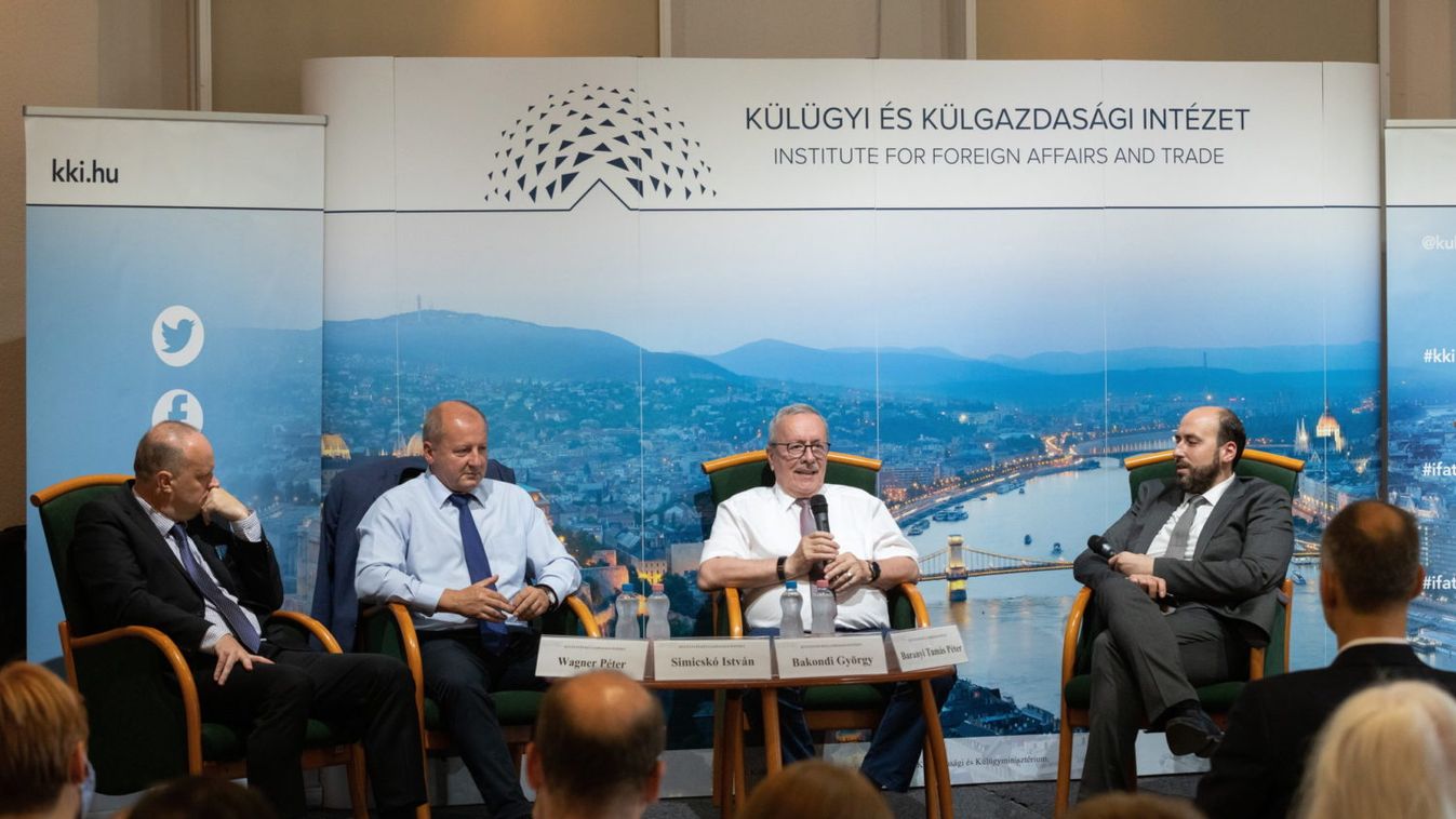 Az afganisztáni kivonulás veszélyeire figyelmeztettek egy budapesti konferencián