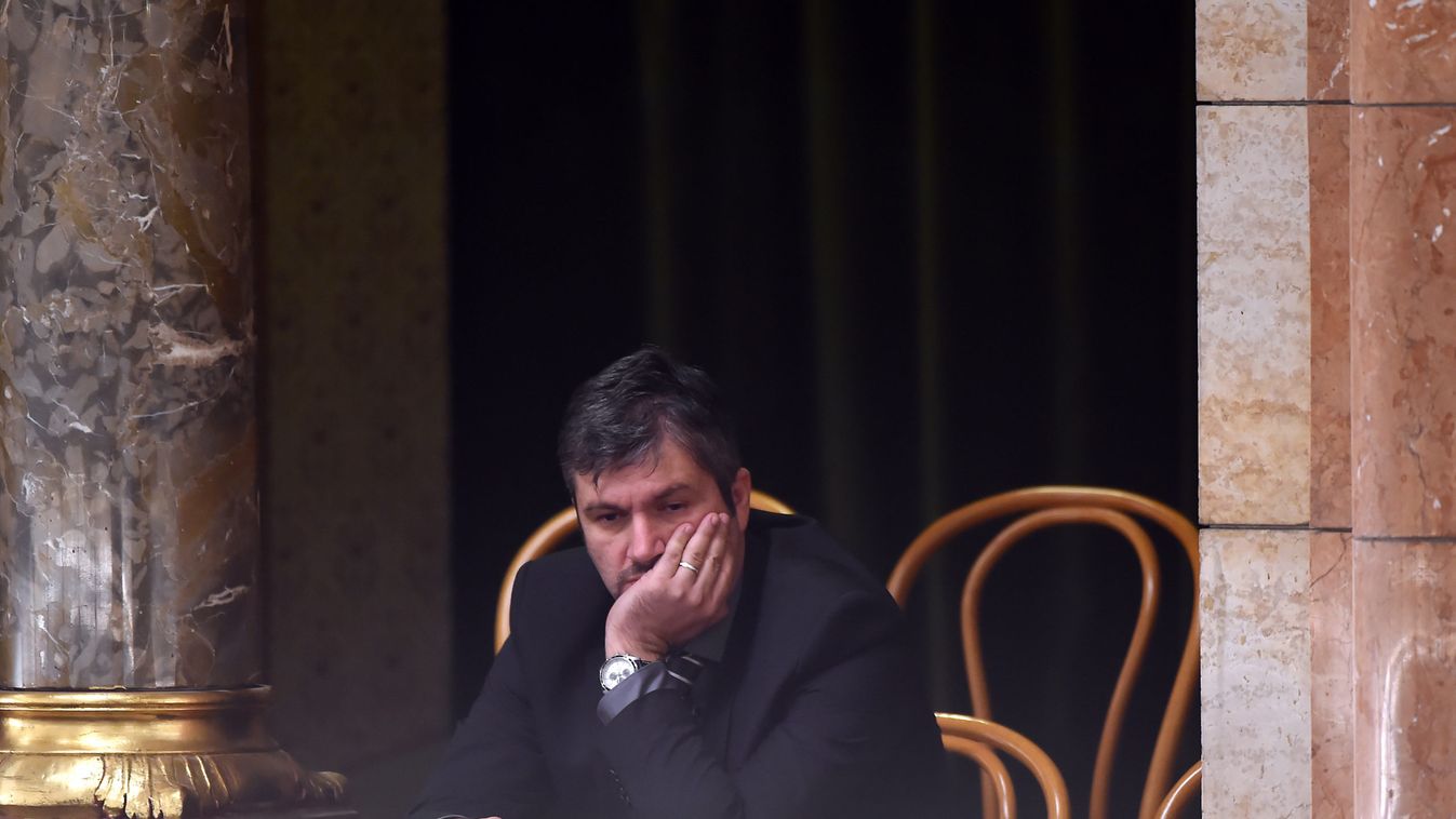 Egymillió forintra büntette Hadházy Ákost az adatvédelmi hatóság