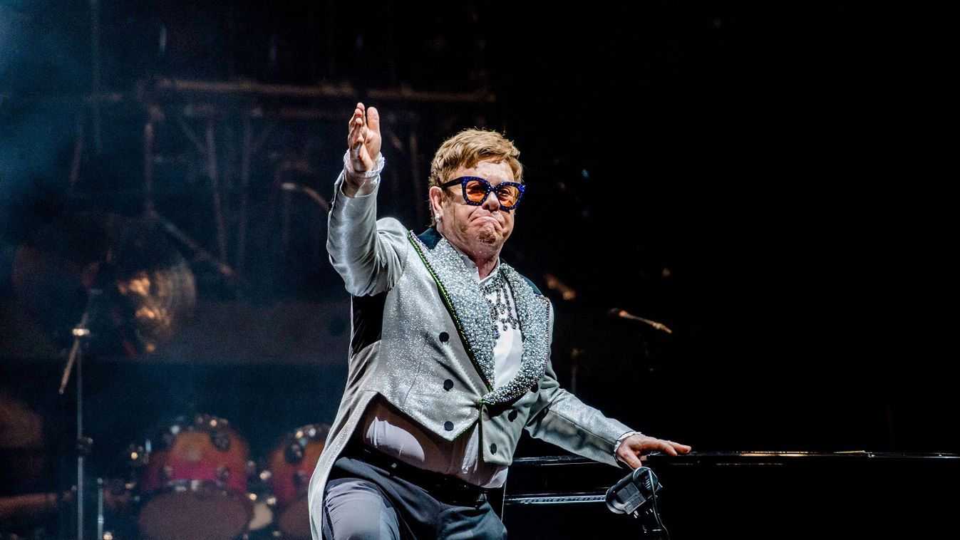 Csípőműtétje miatt elhalasztja búcsúturnéját Elton John