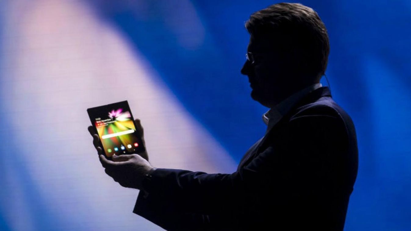 Minden, amit ma tudni lehet a hajtogatható Samsung okostelefonról