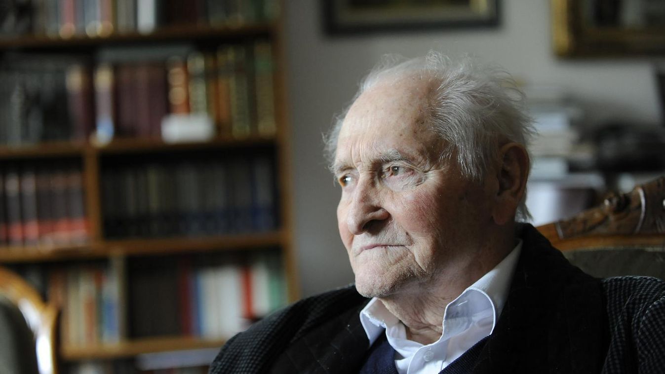Kányádi Sándorra emlékezik a sepsiszentgyörgyi Tamási Áron Színház