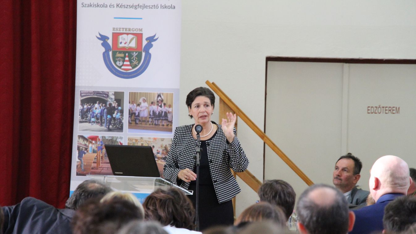 Az OKJ-s rendszer utáni új szakképzésről tartottak konferenciát Esztergomban