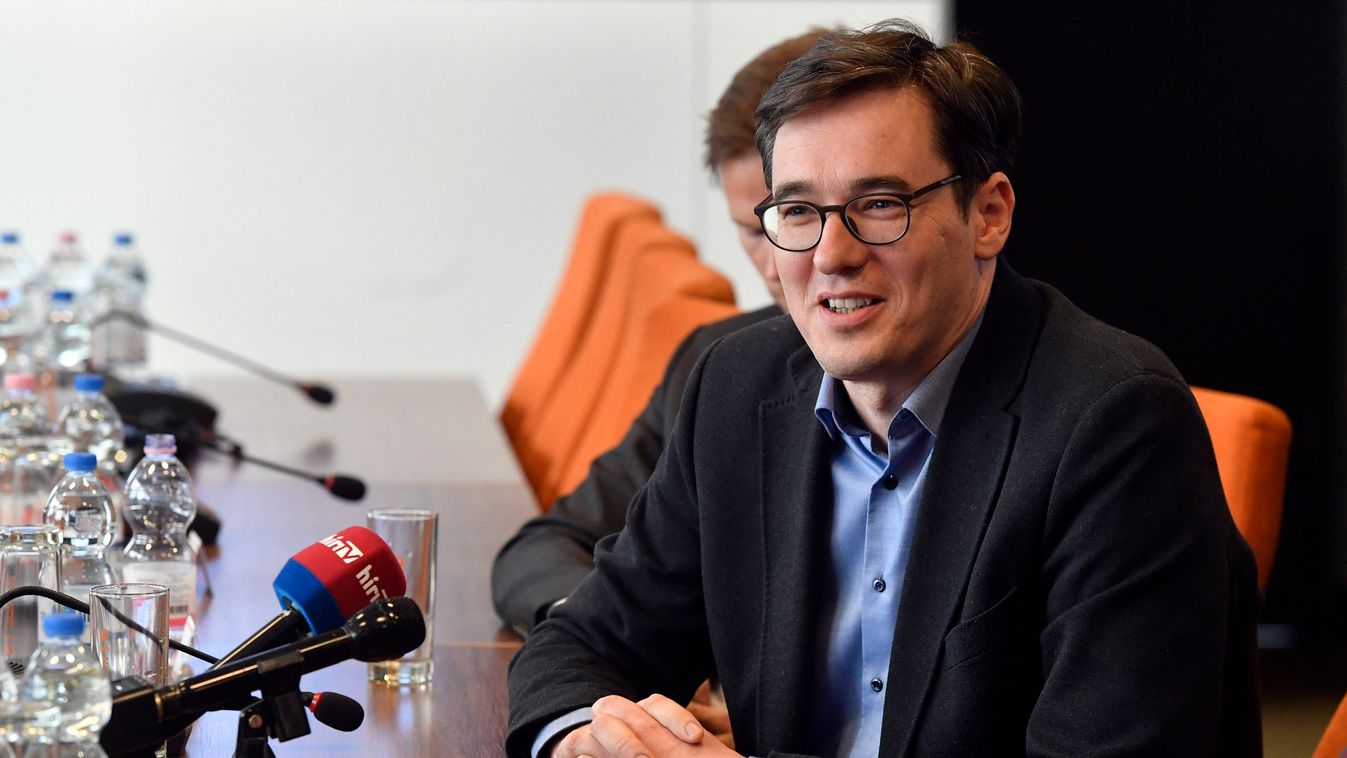 Ennyi volt? A főpolgármester kidobta az alapjövedelem ígéretét