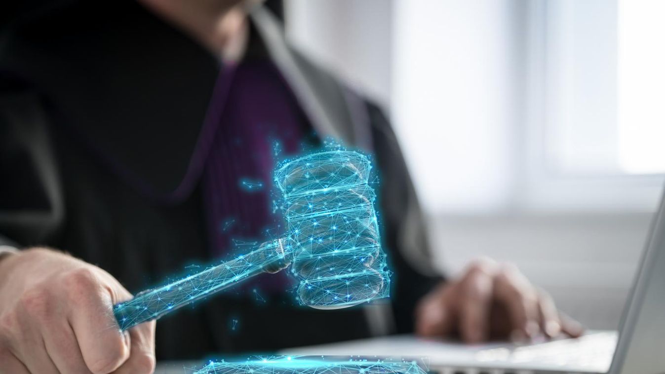 Ügyfélsegítőhöz fordulhat a lakosság Tatán