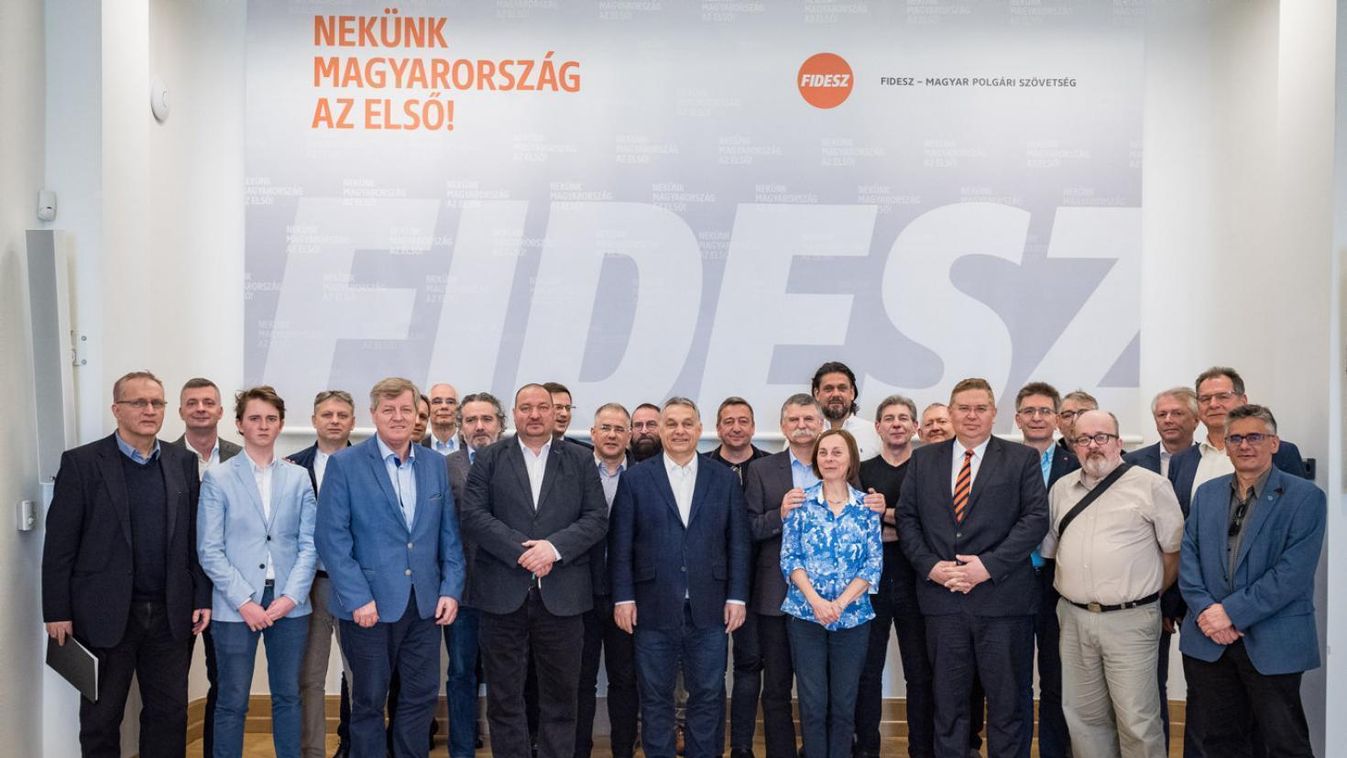 Születésnapját ünnepelte a Fidesz (fotók)