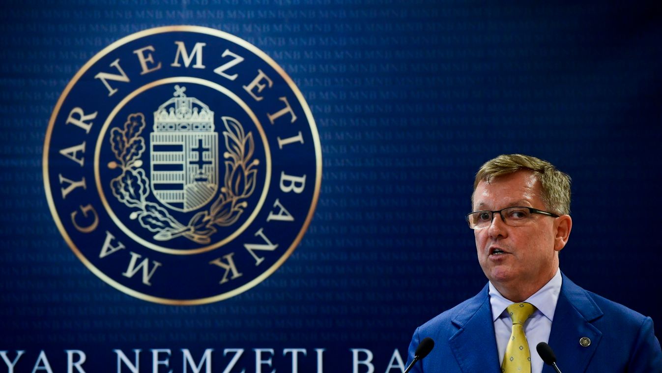 Az építési beruházások helyett az okostőkébe kellene fektetnie az államnak Matolcsy György szerint