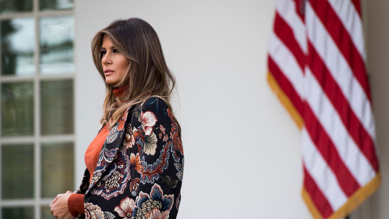 A first lady fellépést ígér az internetes zaklatók ellen