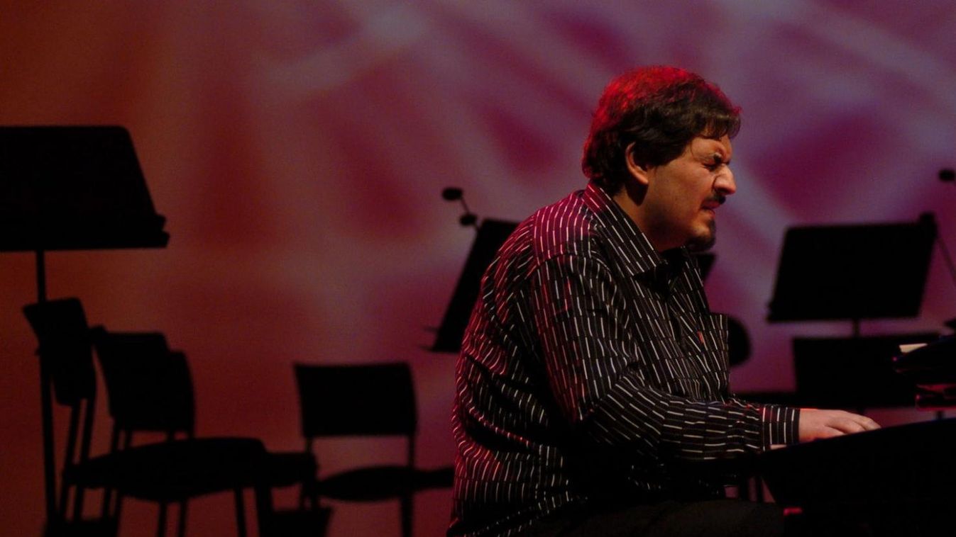 A jazz-zongorista, aki tudja: Bach volt az első bebop zenész
