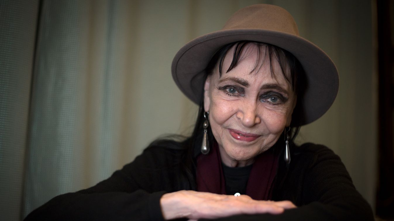Meghalt Anna Karina