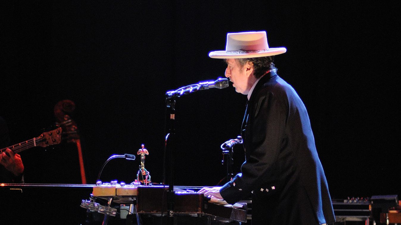 Bob Dylan a legidősebb, akinek új albuma a brit slágerlista élére került