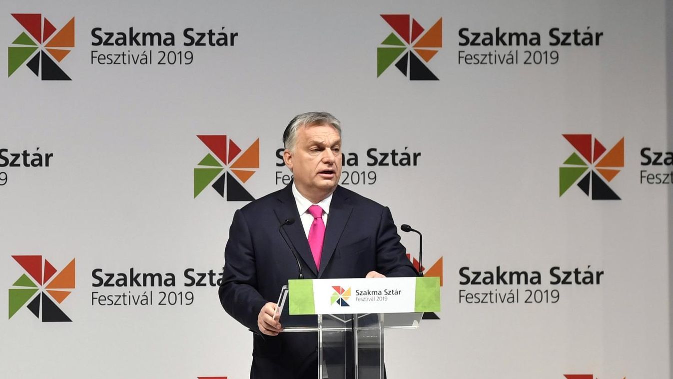 Orbán Viktor: Magyarország biztonságot ajánl a fiataljainak