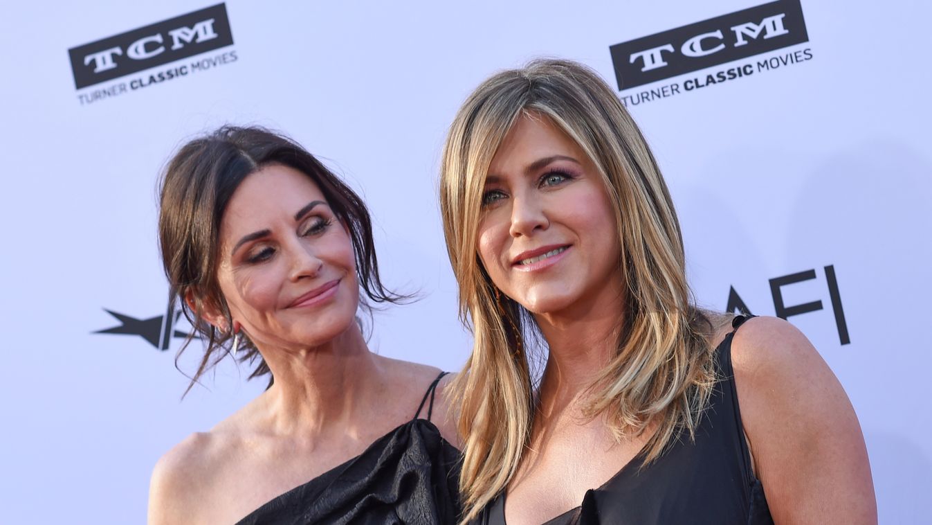 Jennifer Aniston nem hitt a szemének
