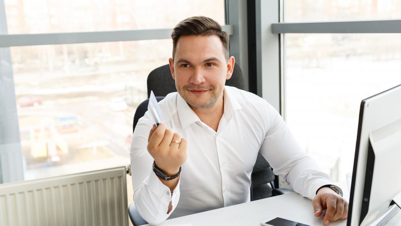 Jövő év nyarától öt másodperc alatt utalhatunk
