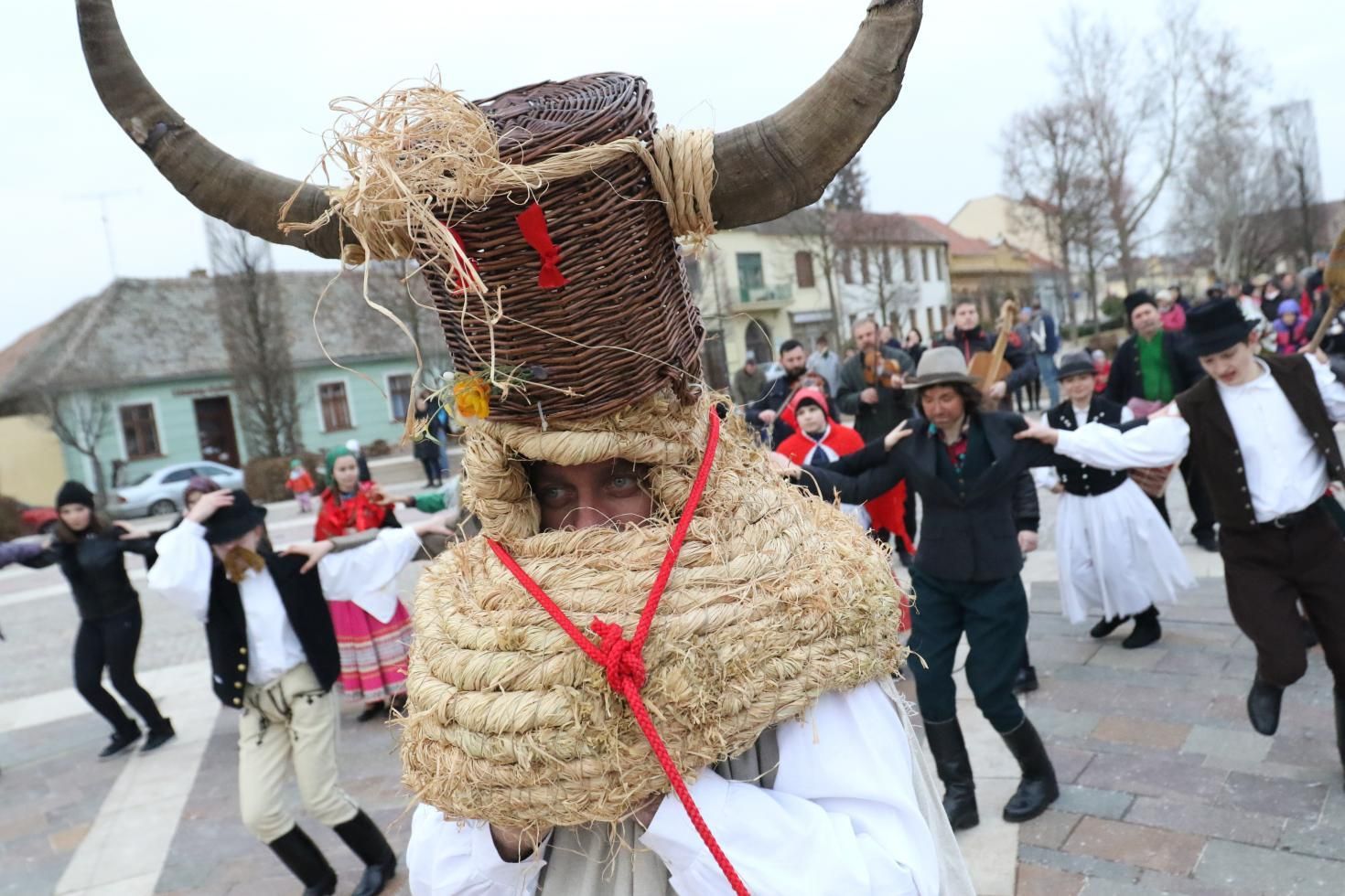 Farsangi népszokások a vidám mulatságok és tréfálkozások időszaka