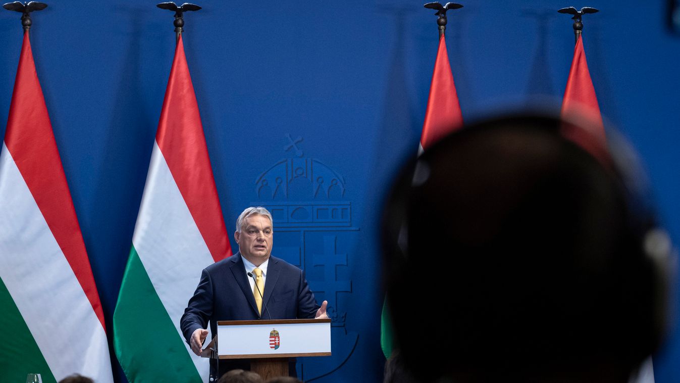 Orbán Viktor: egyre nagyobb a migrációs nyomás a határon (videó)