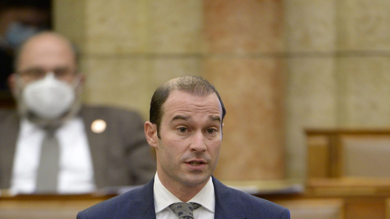 Hollik: egy baloldali képviselő is a kínai vakcinát kapta meg (videó)