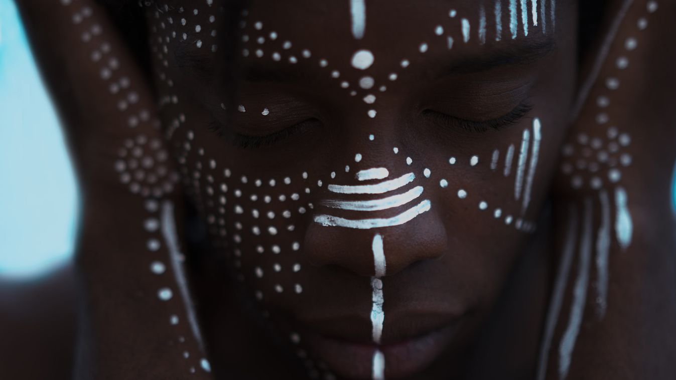Varázslójuk tanácsára rongáltak sírokat az afrikai bevándorlók