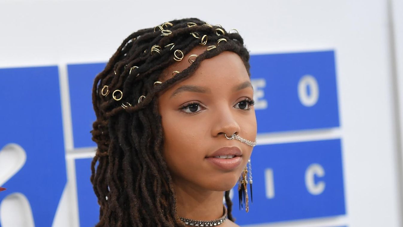 Halle Bailey lesz a kis hableány
