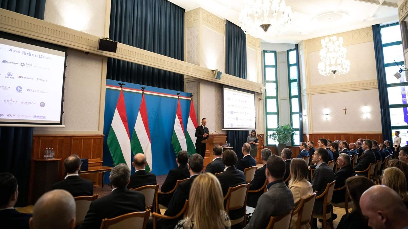 Szijjártó: 23 milliárd forinttal támogatnak 63 vállalatot a brexit okozta veszteségeik miatt