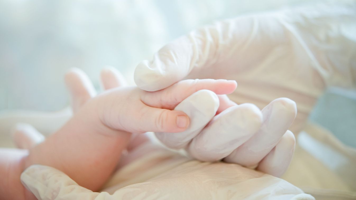Vigyázat: erre utalhatnak a kisbabák bőrén megjelenő csúnya kiütések
