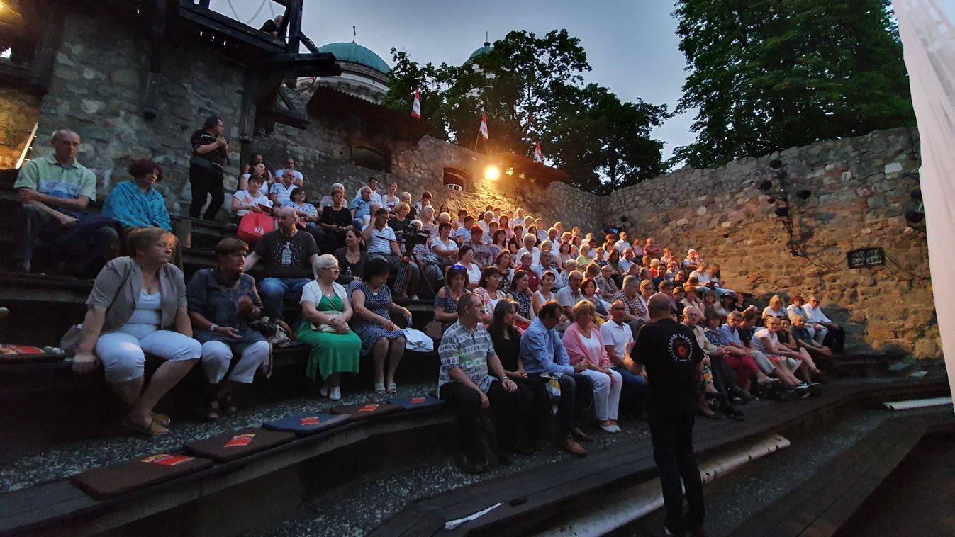 Az Esztergomi Várszínház ismét megnyitja kapuit, Szikora Róbert musicaljét is bemutatják
