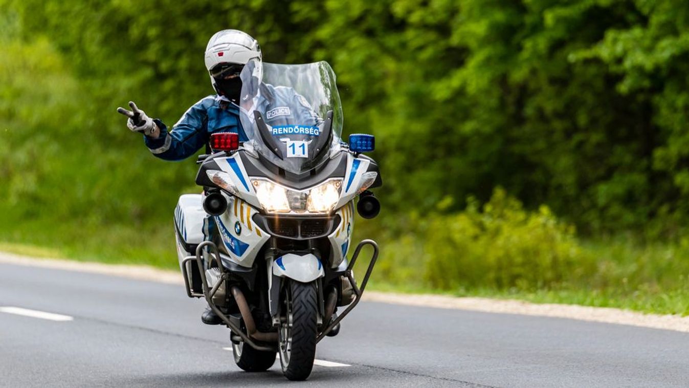 Lebénult az elgázolt motoros rendőr