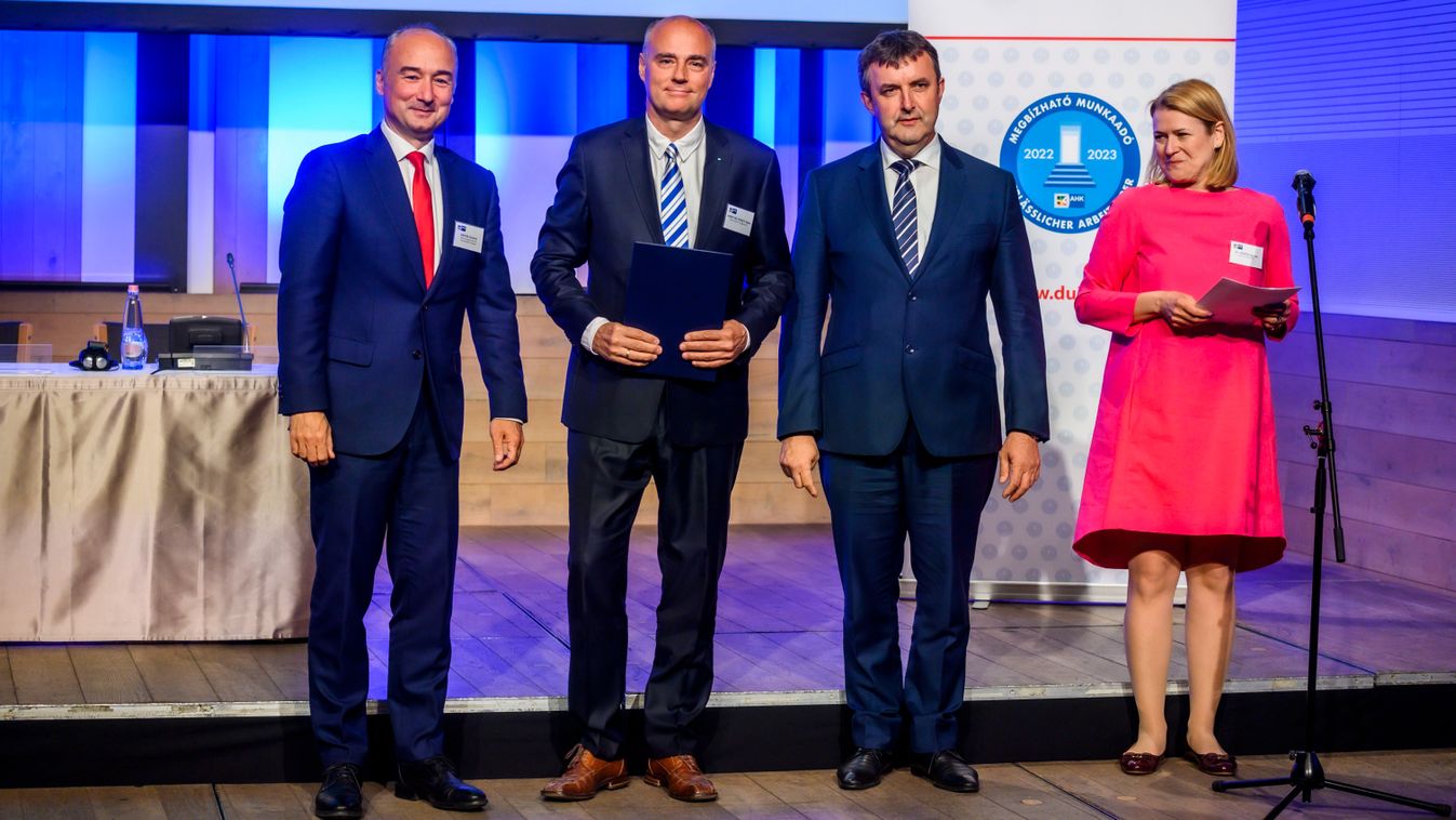 A megbízhatóságot ismerte el a zsűri, több megyei cég kapott elismerést