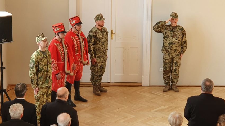 KEMMA – Honvédségi ösztöndíjra írt ki pályázatot a Honvédelmi Minisztérium