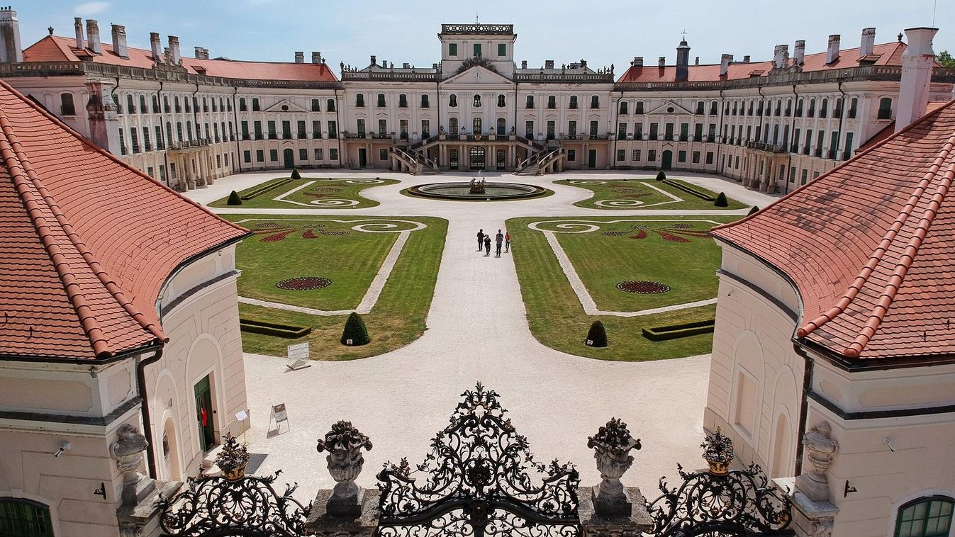 Cziffra100 napokat rendeznek a fertődi Esterházy-kastélyban