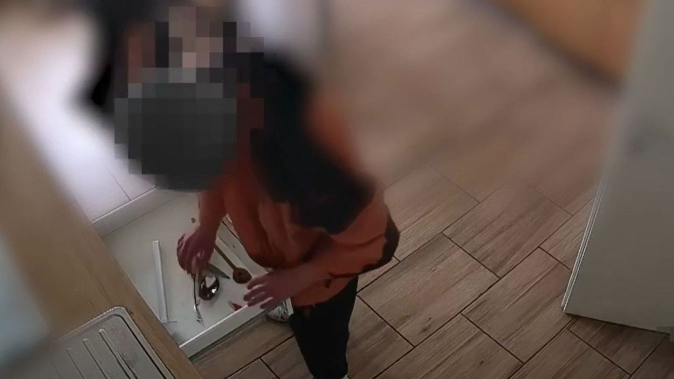 Videó: evőeszközökkel tört be két férfi egy tatai munkásszállóra