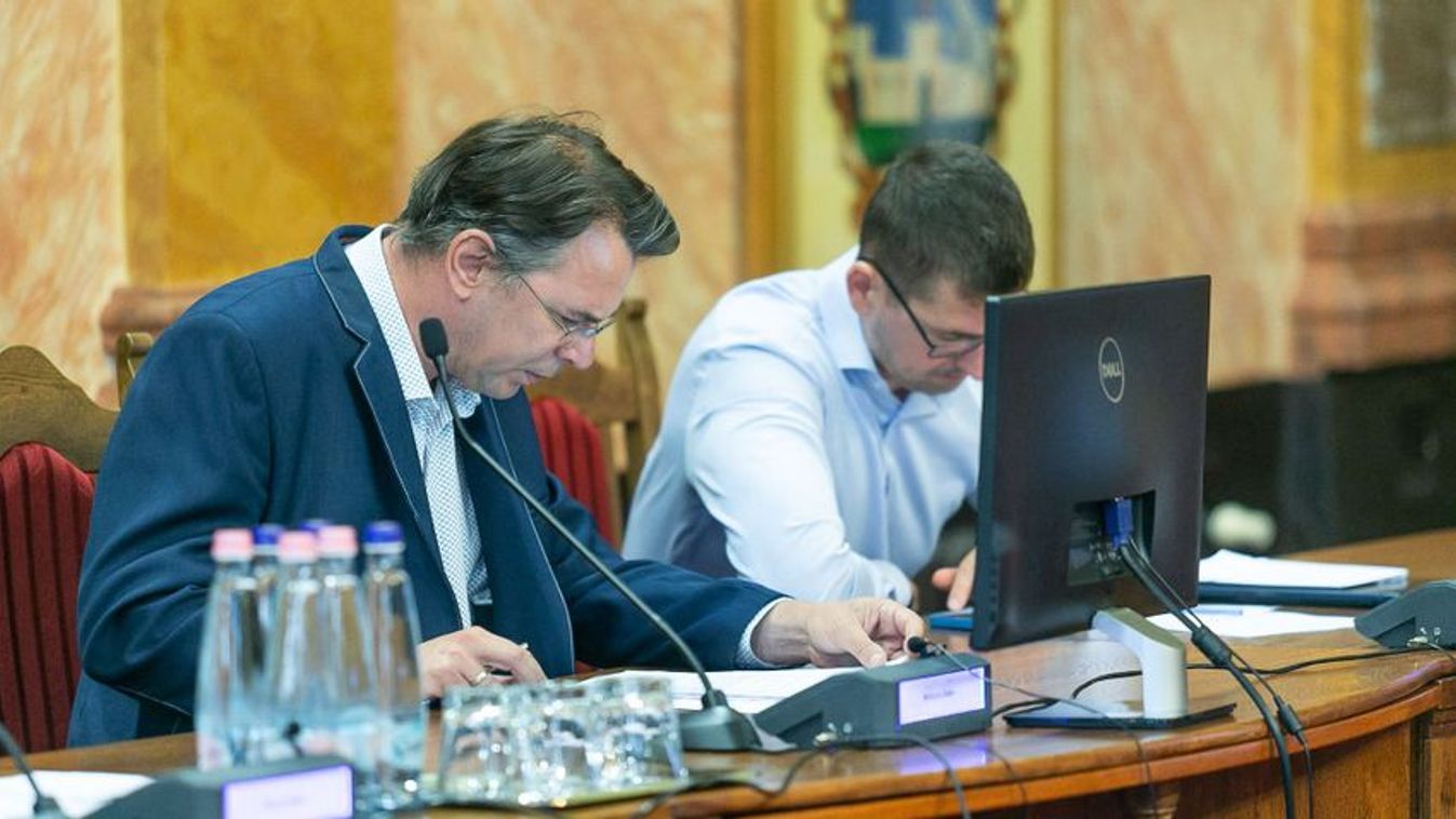 Így buknak el sorra a baloldal "bezzegpolgármesterei"