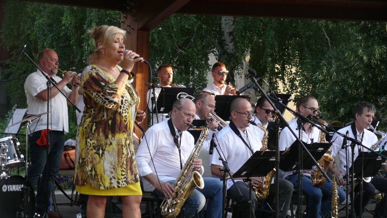 Elvarázsolta a tatabányaiakat Szulák Andrea (fotók)