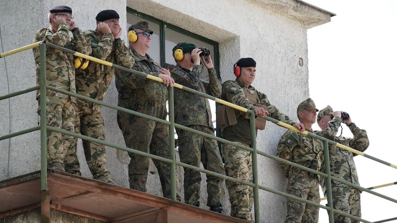 A német Bundeswehr törzsfőnöke ellenőrizte, hogy megy a kiképzés a tatai dandárnál