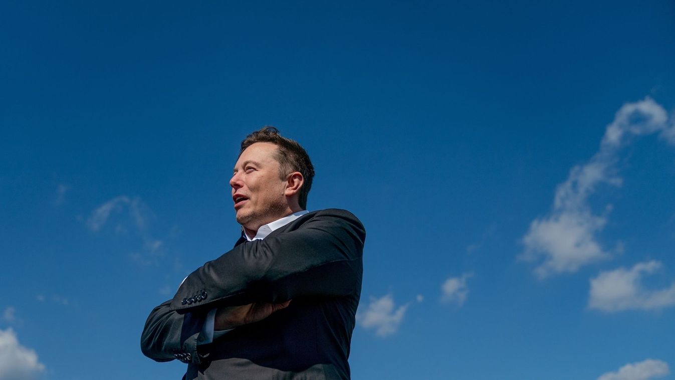 Elon Musk visszalépett a Twitter felvásárlásától