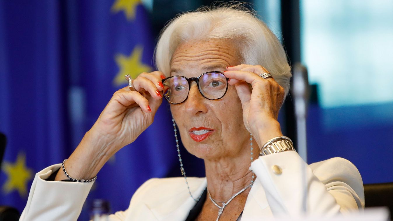 Angela Merkelnek adták ki magukat a hackerek