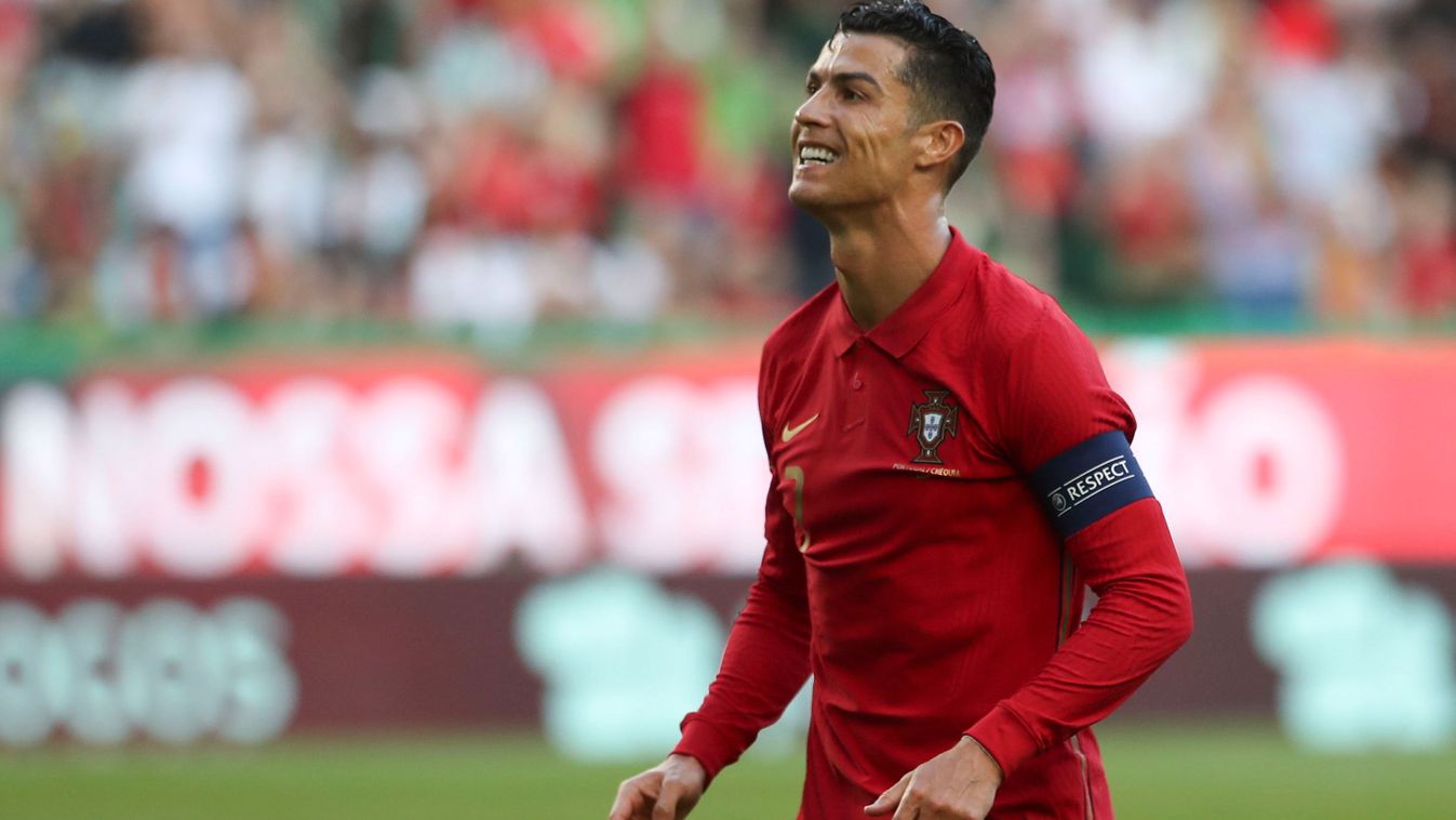 Ronaldo vasárnap a Manchester Unitedban lép pályára