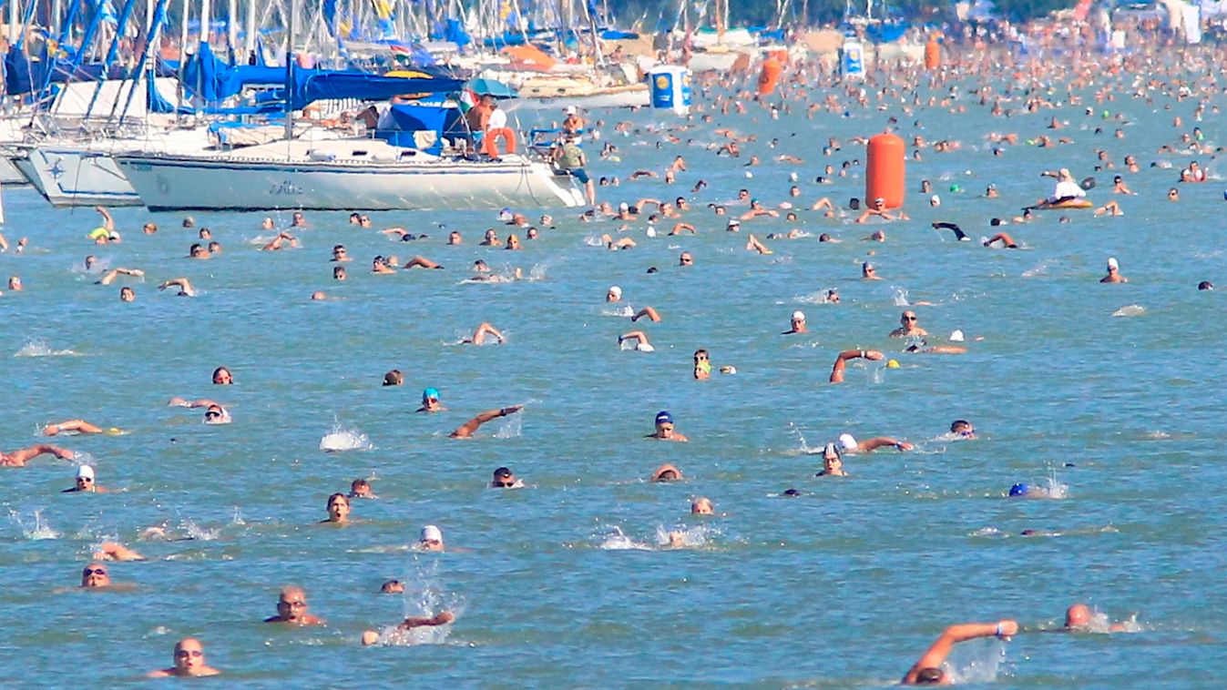 Szombaton tartják a 40. Balaton-átúszást